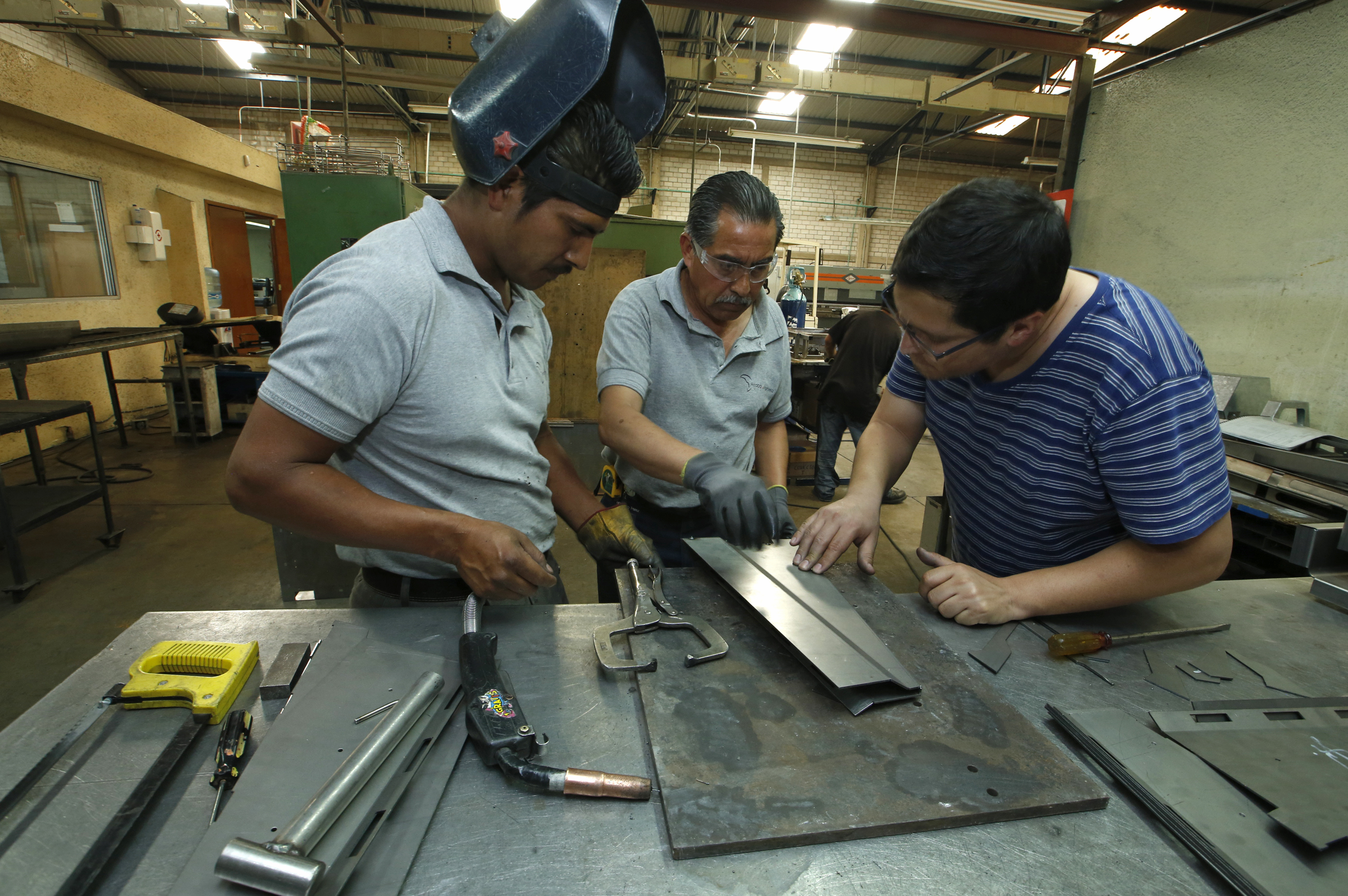 Taller de chapa metálica